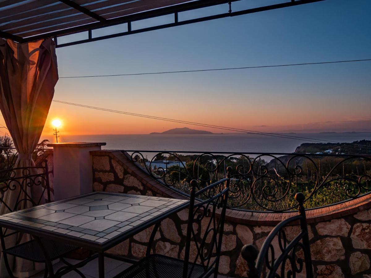 Casa Astra Acomodação com café da manhã Anacapri  Exterior foto