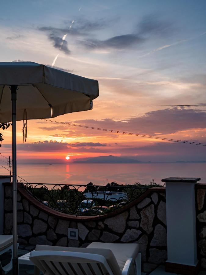 Casa Astra Acomodação com café da manhã Anacapri  Exterior foto