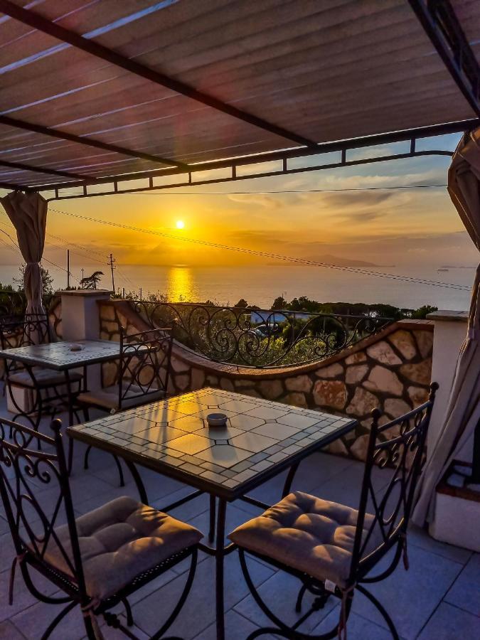 Casa Astra Acomodação com café da manhã Anacapri  Exterior foto